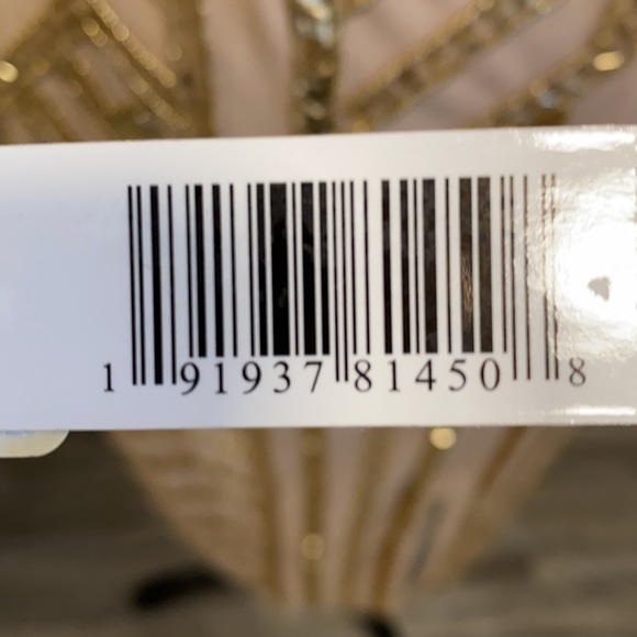 Gianni Bini Beige and Gold sequin cocktail dress never been worn - Picture 9 of 9